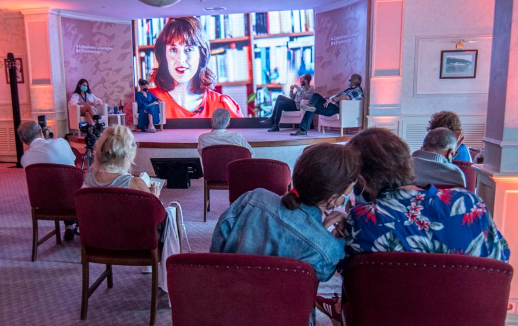 Rosa Moncayo, Agnès Llobet, en pantalla Irene Vallejo, Cristian Crusat y Abilio Estévez